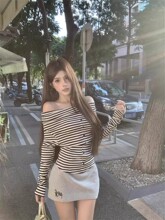 �����L����һ�ּ�l�y�L��T��Ů2025�＾�¿������@��¶�i������