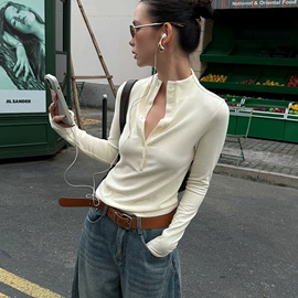 女式T恤;休闲裤;女式牛仔裤