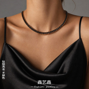 �W�����N���ɫ�ʯ�M���������b���P��18k���S�ҬF؛���l