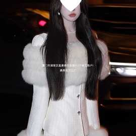 2025秋季新款大小姐个性设计款套装气质白色法式轻奢绵羊绒拼接