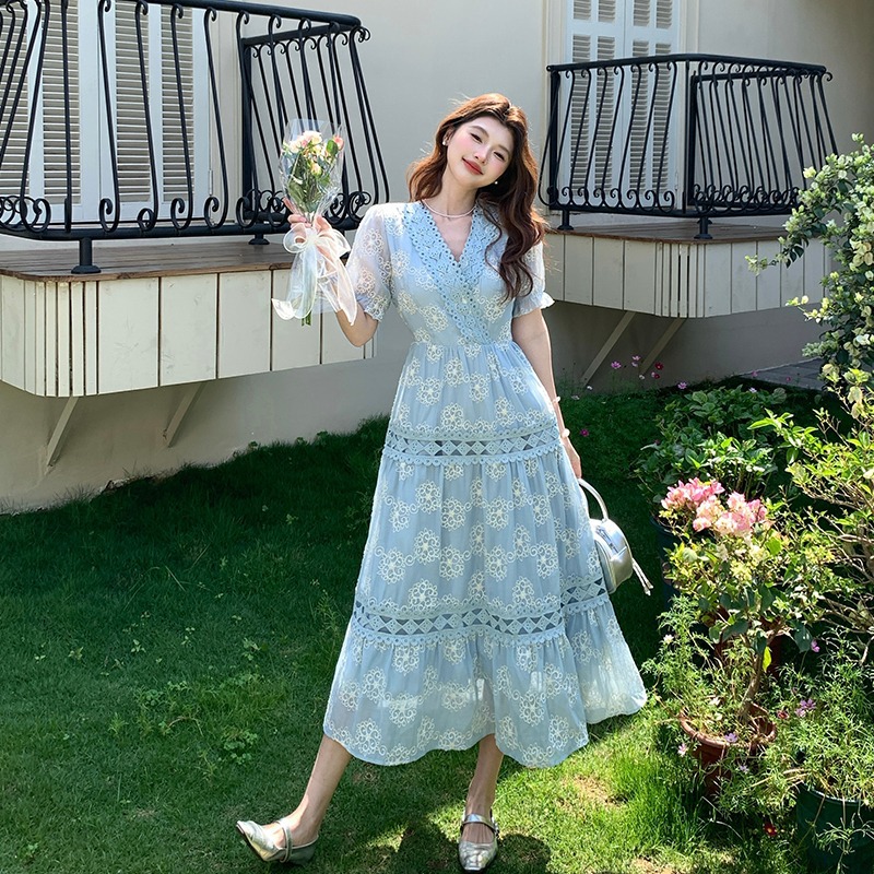 Đầm maxi nữ tay bồng ren hoa V cut-out phong cách Pháp cung đình — xanh lam, màu hồng, màu mơ