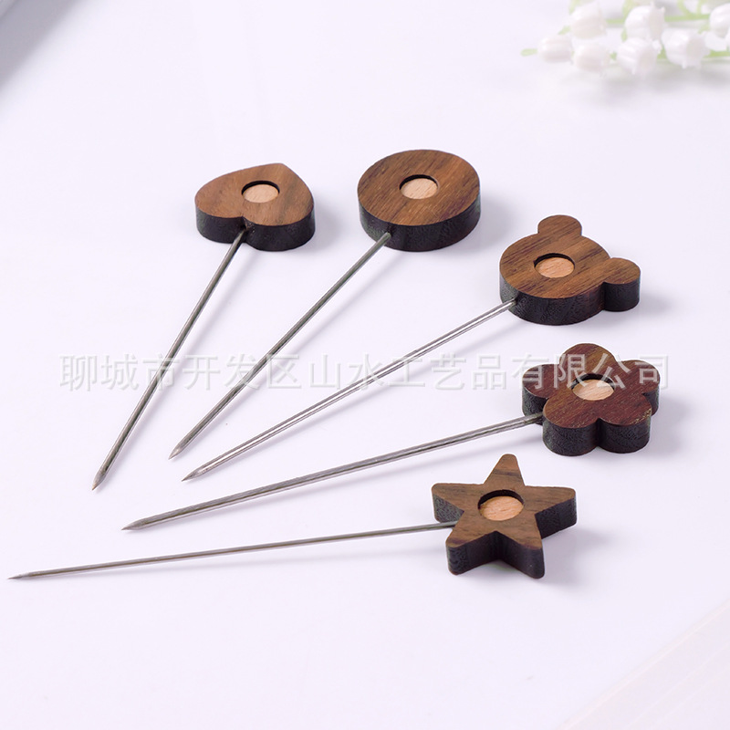 Artículo creativo japonés tiquetas de fruta encantadoras dibujos animados troncos horquilla de postre horquilla de postre horquilla de pastel de acero inoxidable horquilla de dulces horquilla de pasteles de luna