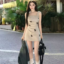 小香风立体花朵印花方领吊带连衣裙女夏季气质掐腰显瘦设计感短裙