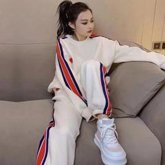 卸売りとベルベットは200斤の大きいサイズのレジャースポーツスーツの女性秋冬のゆるいファッション長袖の2セットを厚くした