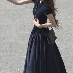 法式休闲慵懒拼接连衣裙女2025夏季短袖A字设计感温柔气质长裙子