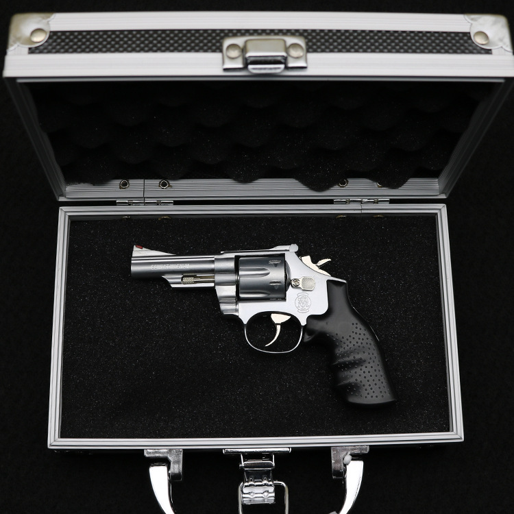 M29 Revolver 7.jpg
