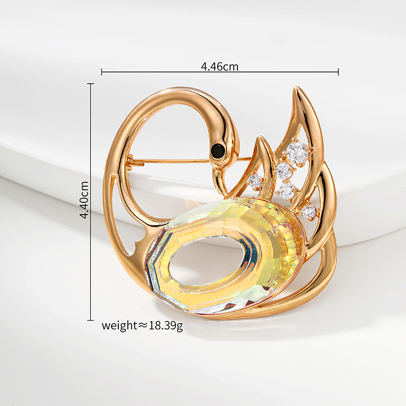 Xuping broche de alto nivel lujo ligero nicho accesorios de ropa temperamento viento broche fuente fábrica al por mayor personalizada image 14
