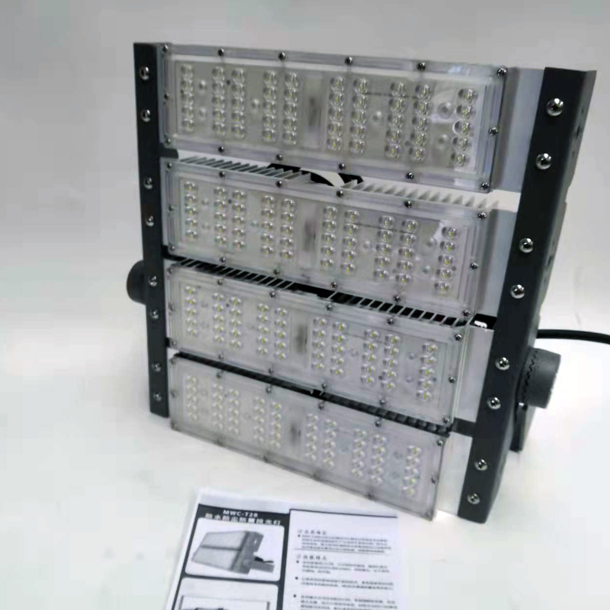 ledģ�����Ͷ���200w�����ˮ�����߸˵�������IP65