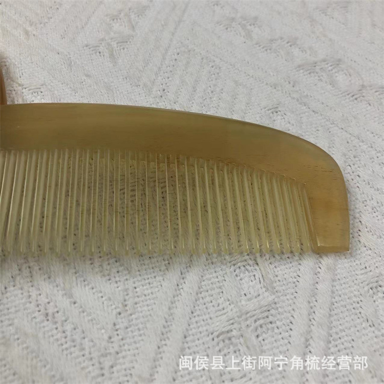 Natural Horn Comb 14cm Wide Tooth Handle Massage Comb for Scalp and Head Meridian Care quality and texture
