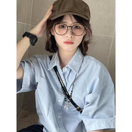 2025年夏季港风盐系别致薄款简约短袖衬衫女设计感小众休闲上衣女