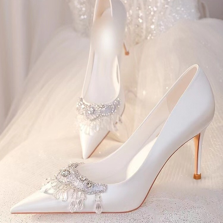 White Crystal Wedding Shoes Women's 2022 New French Bridal Shoes High-grade Xiuhe Wedding Dress Stiletto Heels