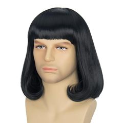 クロスボーダーのかつらの男性は前髪をそろえています。