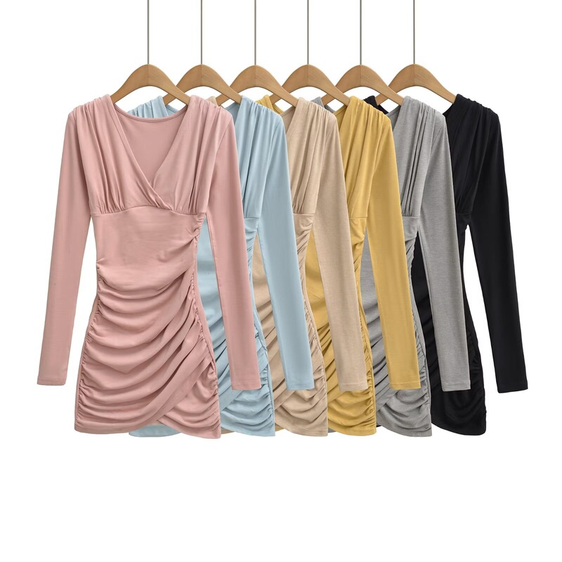Hot Girl Deep V Neck Pleated Protein Velvet Long-Sleeved Dress 2025 Winter New Sexy Scheming Hip-Hugging Dress