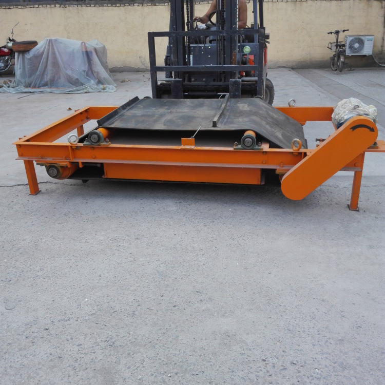 RCYD系列永磁自卸式除铁器 皮带式矿用全自动永磁除铁器