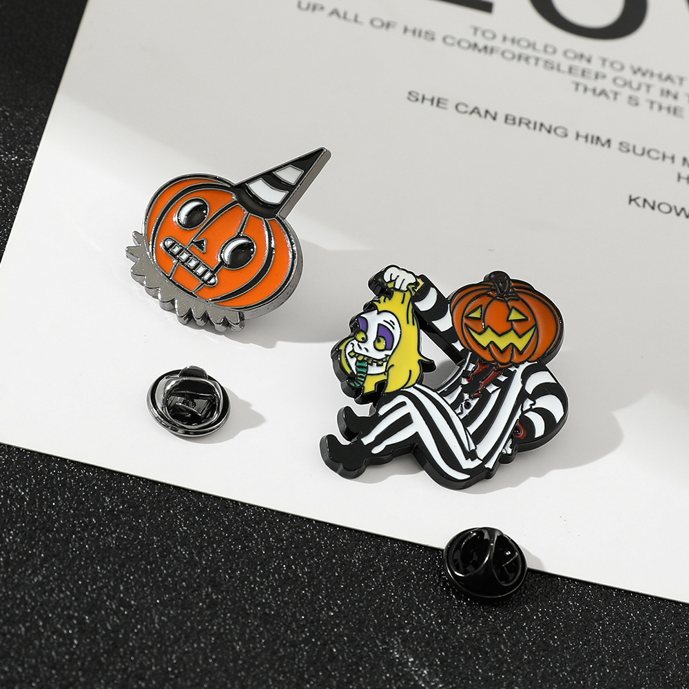 Pumpkin, Bat, Skull Pattern Unisex Gender IG Style Funny Pin Pumpkin Bat Skull Alloy Enamel Unisex Brooches