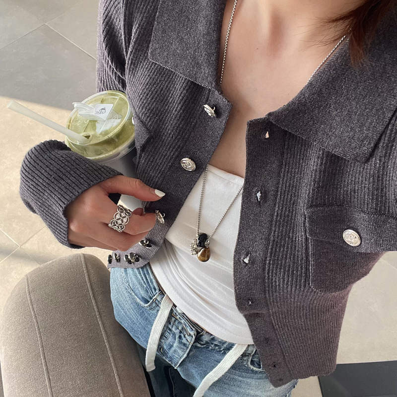 Collar colgante de gota de agua de piedra de punto de ojo de tigre, cadena de clavícula de todo fósforo de nicho retro, cadena de suéter de sentido avanzado, collar femenino