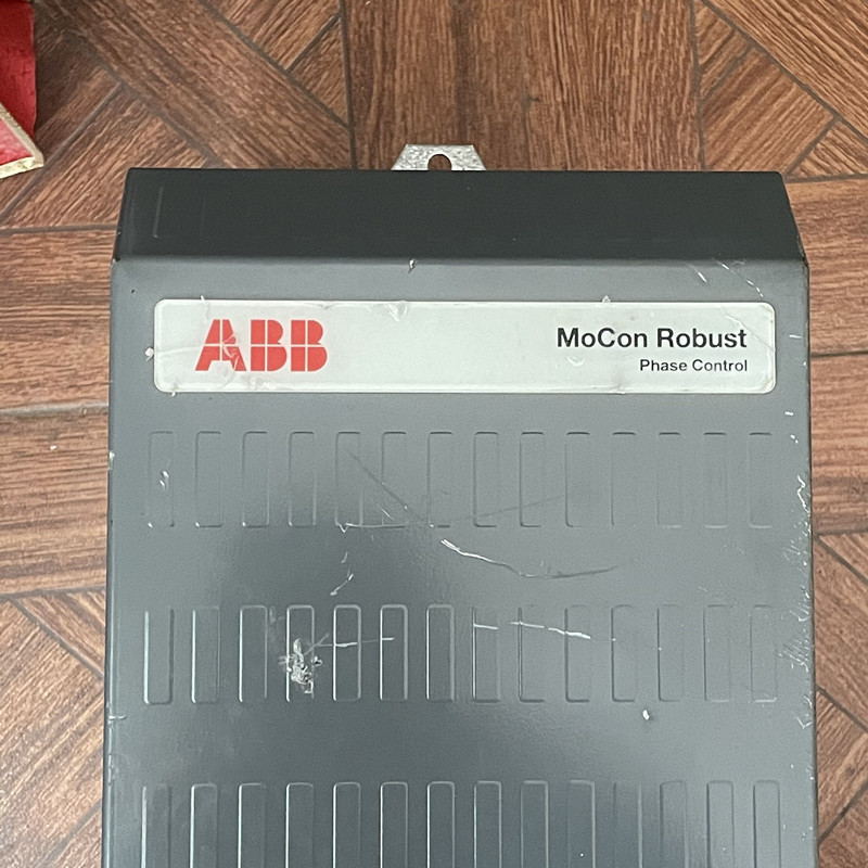 ABB 高压变频器 PC-0690-0330+C230议价