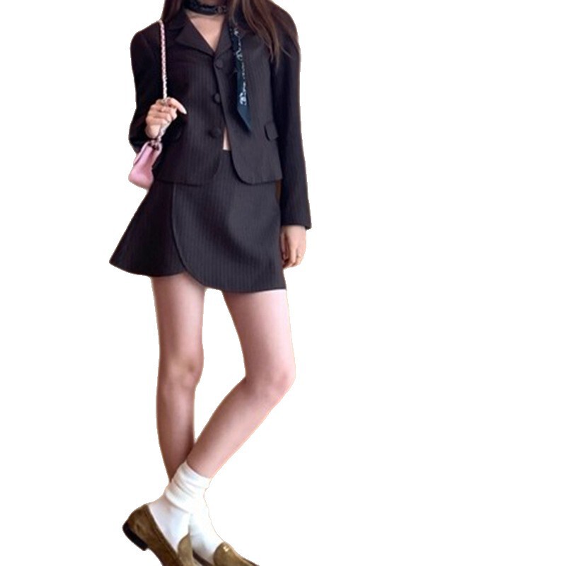 Ranwea中古少女商店 设计感细条纹休闲西装泡泡袖衬衫半裙套装|undefined