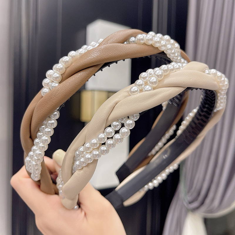 Demi-season headband with pigtail pearl for face washing