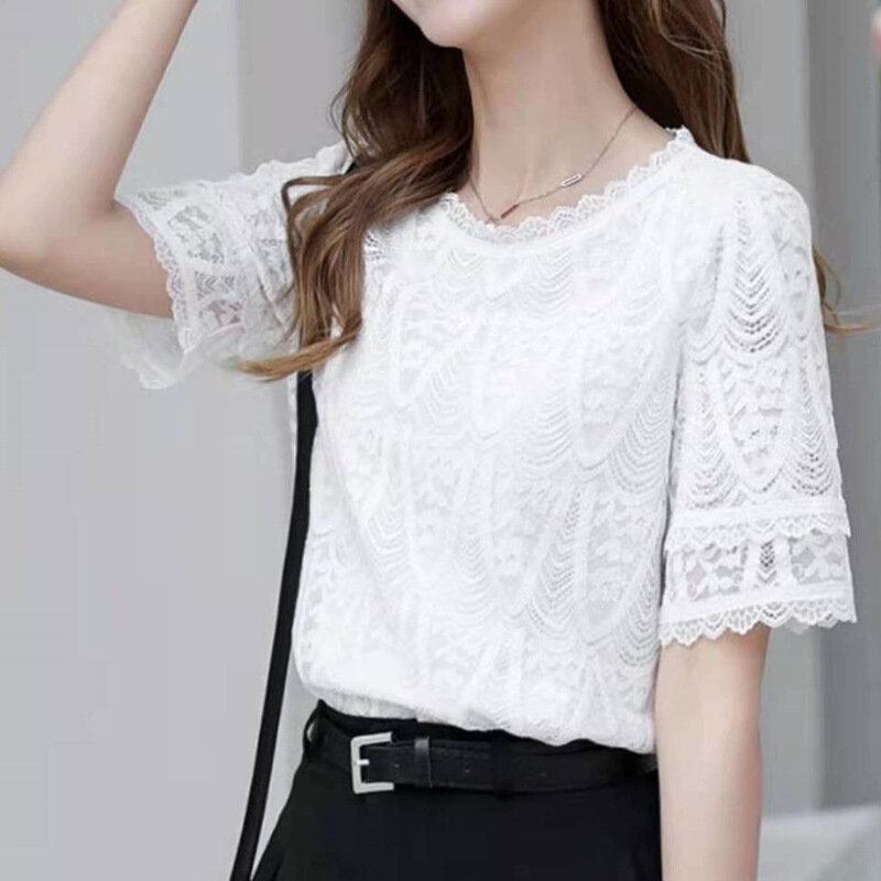 Lace Short-Sleeved Top, Summer 2024 New Style, Stylish Bottoming Shirt That Covers the Belly, Makes You Look Slimmer, Reduces Age, Loose Fit, Plus Size Blouse