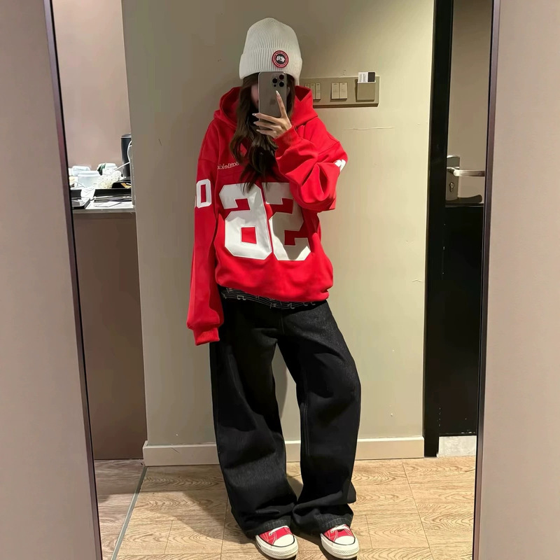 American high street style digital badge embroidered hooded sweatshirt for women, spring and autumn, loose design, sporty style, couple's trendy top American high street style digital badge embroidered hooded sweatshirt for women, spring and autumn, loose design, sporty style, couple's trendy top