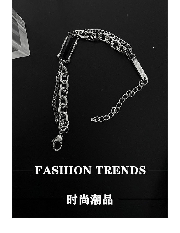 https://www.toonies.cn長黑方塊手鍊詳情_01.jpg_800x800.jpg