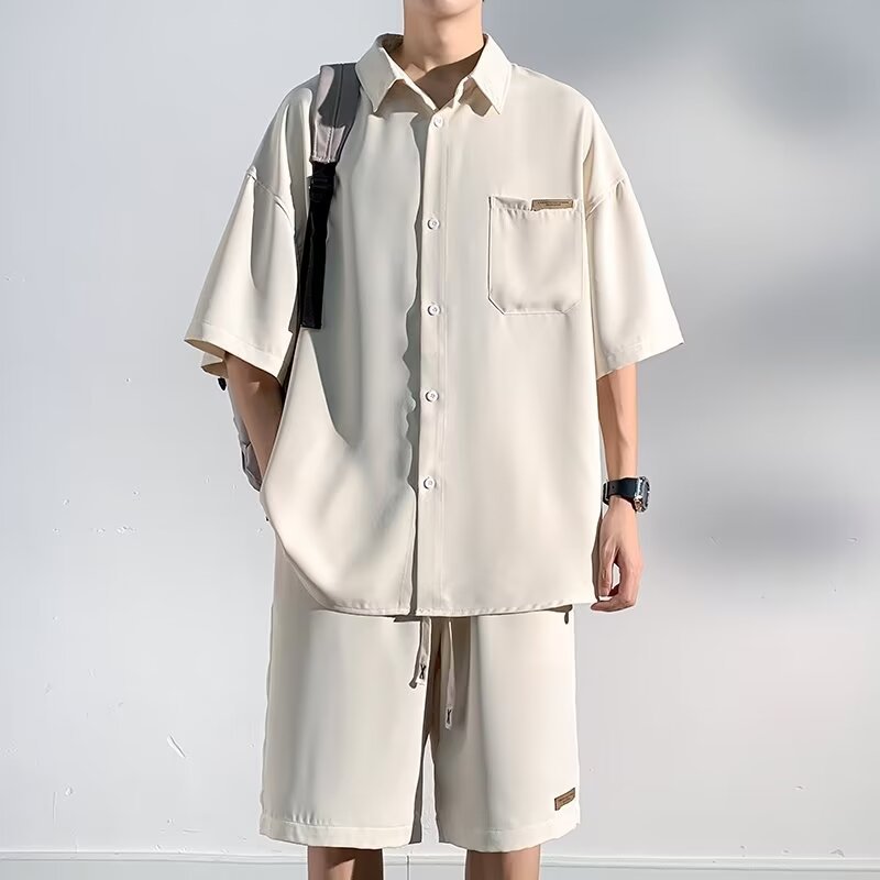 Source Factory Summer Japanese Harajuku Style Traje Pantalones cortos sueltos finos de verano para hombres Camisa casual Sentido de alta gama