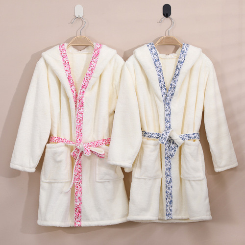 Water-absorbent quick-dry children's bath robe for autumn and winter, suitable for middle-aged children, with hood, bathrobe for boys and girls, thick coral velvet pajama robe