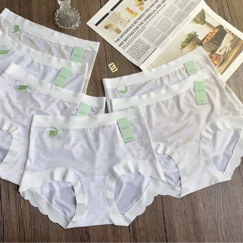 313 # Special Offer: High-Waisted, Large-Sized, Cool Ice Silk Bohemian Style Seamless Women's Panties, Breathable and Lightweight 313 # Special Offer: High-Waisted, Large-Sized, Cool Ice Silk Bohemian Style Seamless Women's Panties, Breathable and Lightweight