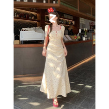 大码女装度假风短袖碎花显瘦长短裙子胖mm气质夏季法式收腰连衣裙