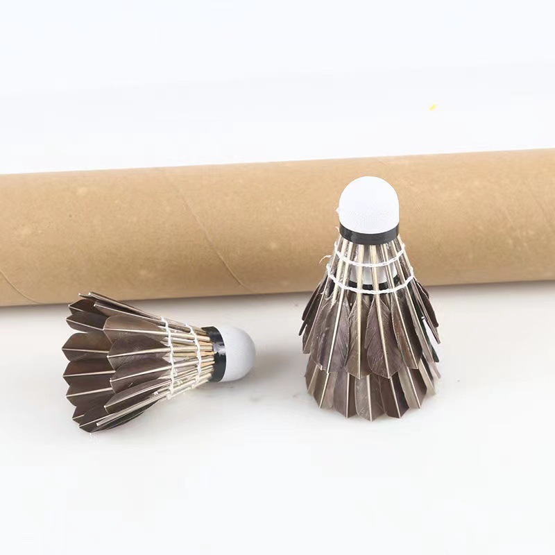 One-piece drop-shipping badminton black resistant and windproof for adults and children beginners competition learning training badminton wholesale