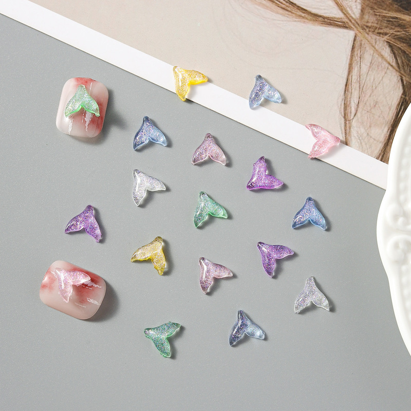Luminous small fishtail nail jewelry wholesale fine flash ocean mermaid tail diy hairpin nail resin accessories