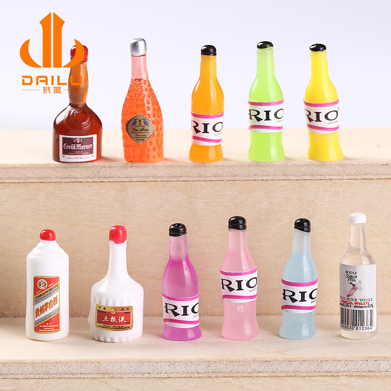 Resin accessories simulation beer bottle super small mini bottle diy phone case fun nail doll house decoration Resin accessories simulation beer bottle super small mini bottle diy phone case fun nail doll house decoration