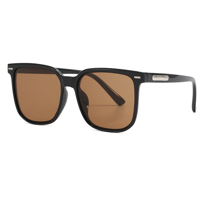 블랙 프레임 차