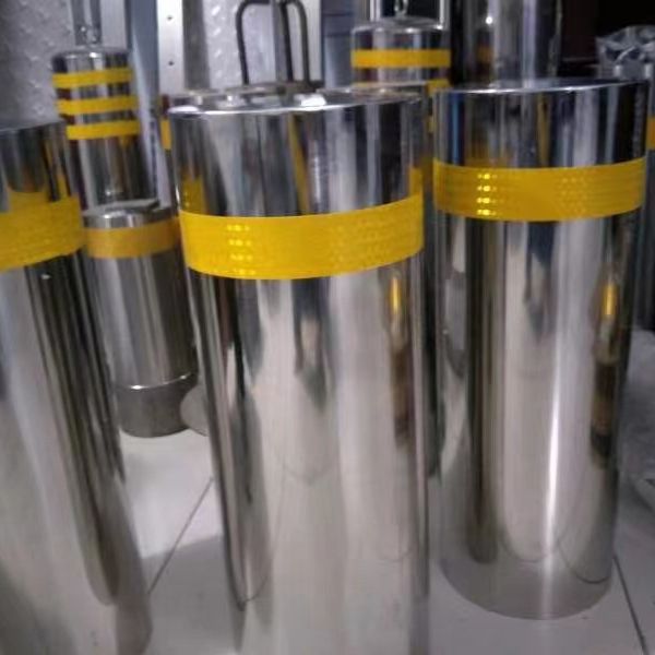 不锈钢路桩 不锈钢阻车桩 不锈钢车挡 郑州不锈钢路桩厂