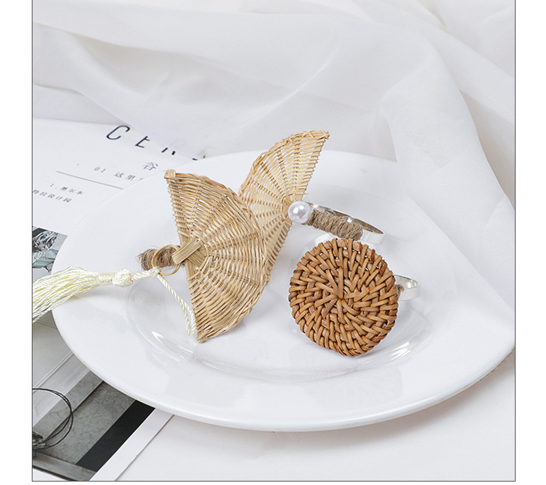 Rattan Simulation Napkin Buckle Western Restaurant Mouth Cloth Ring Wholesale display picture 2