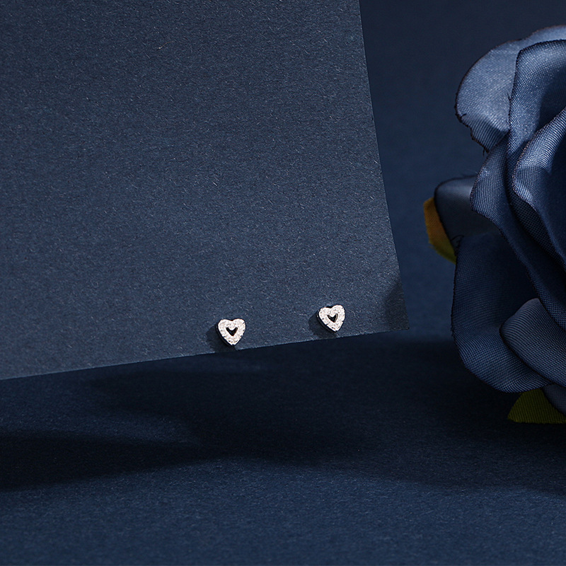 3g Weight Rhinestones Inlay Material Ear Studs Classification 1 Pair Quantity Street Occasion 925 Sterling Silver Material Heart Shape Pattern Women'S Gender Plating Design Fashion Style 1 Pair 925 Sterling Silver Rhinestones Heart Shape Ear Studs 6