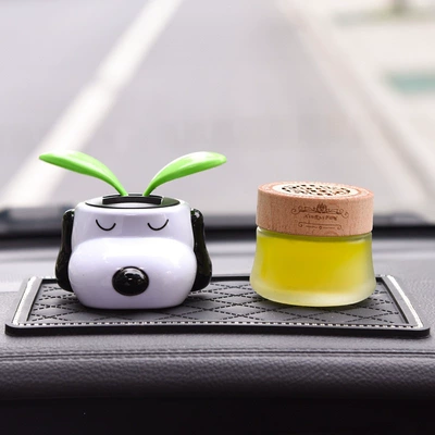 Perfplant seat: solar flower decoration - snoopy-lemon-wood-lid-aromatherapy-bottle-comes-with-diamond-studded-anti-slip-mat