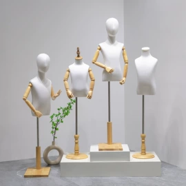 模特;其它服装展示;服装陈列架