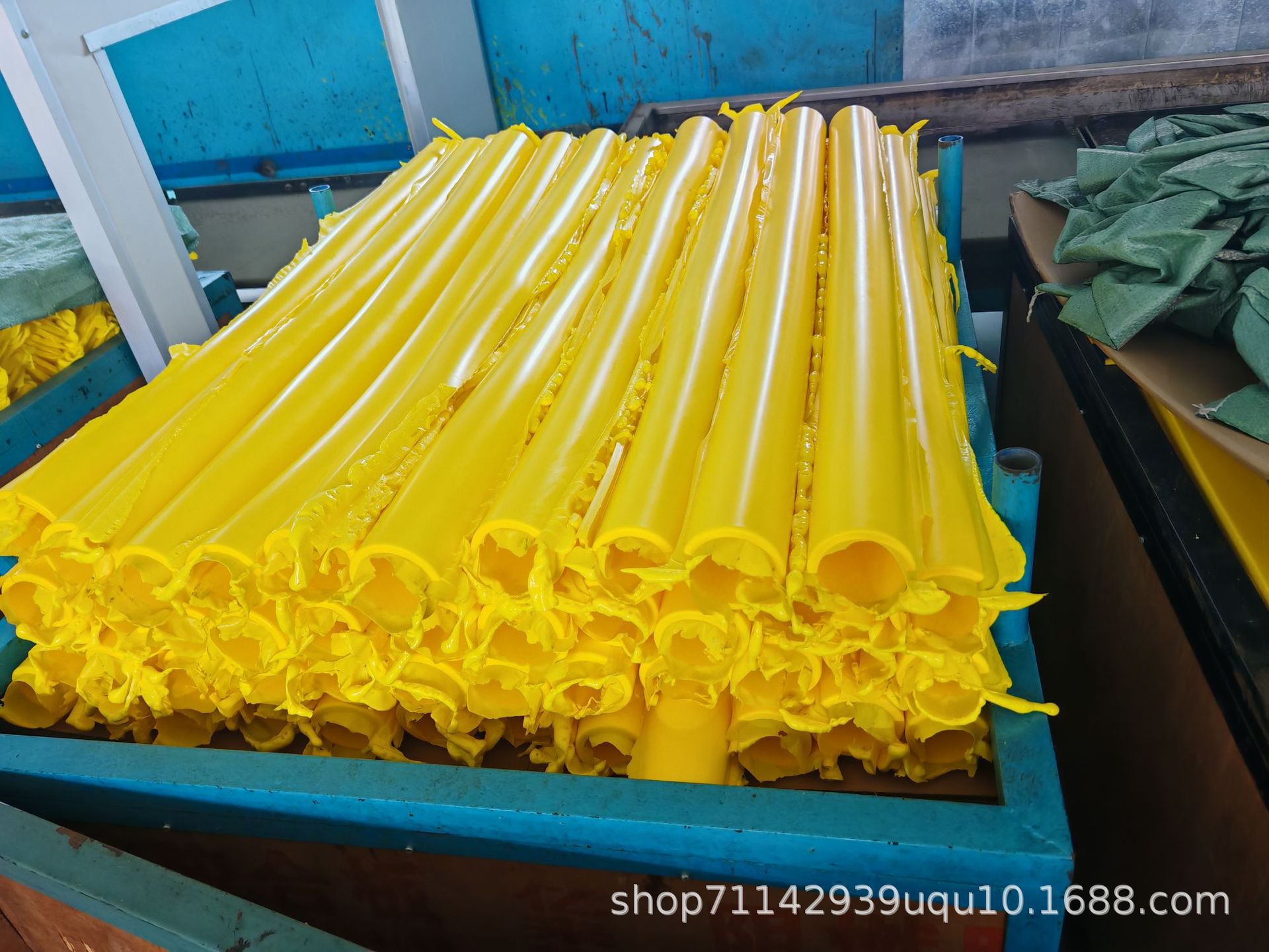 In-Stock Pu Anti-Collision Strips Corner Guards Soft Edge Protection Strips Buffer Anti-Collision Industrial Black and Yellow Warning Self-Adhesive No Drilling Required