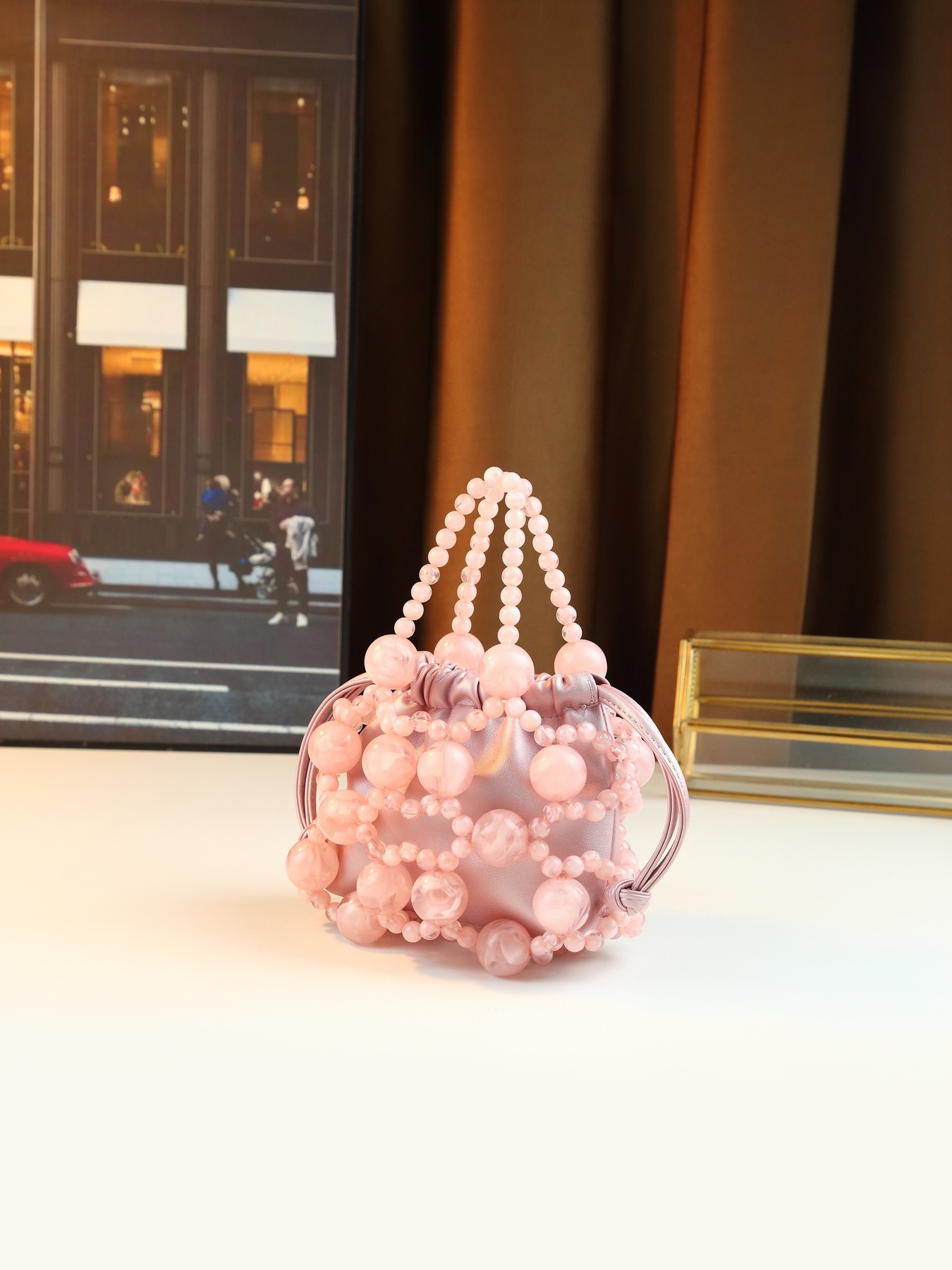 Borsa a secchiello donna con perle in metallo per sera_voghion.com