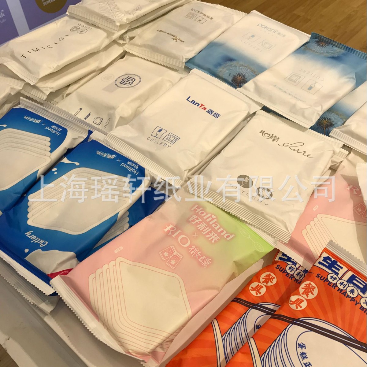 食品级单光白牛皮纸，蛋糕餐盘 刀叉纸袋用单光白牛皮纸，