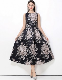 �߼���С���bŮ�W�����r��ӡ���A�I�������޴�[����o���B��ȹ