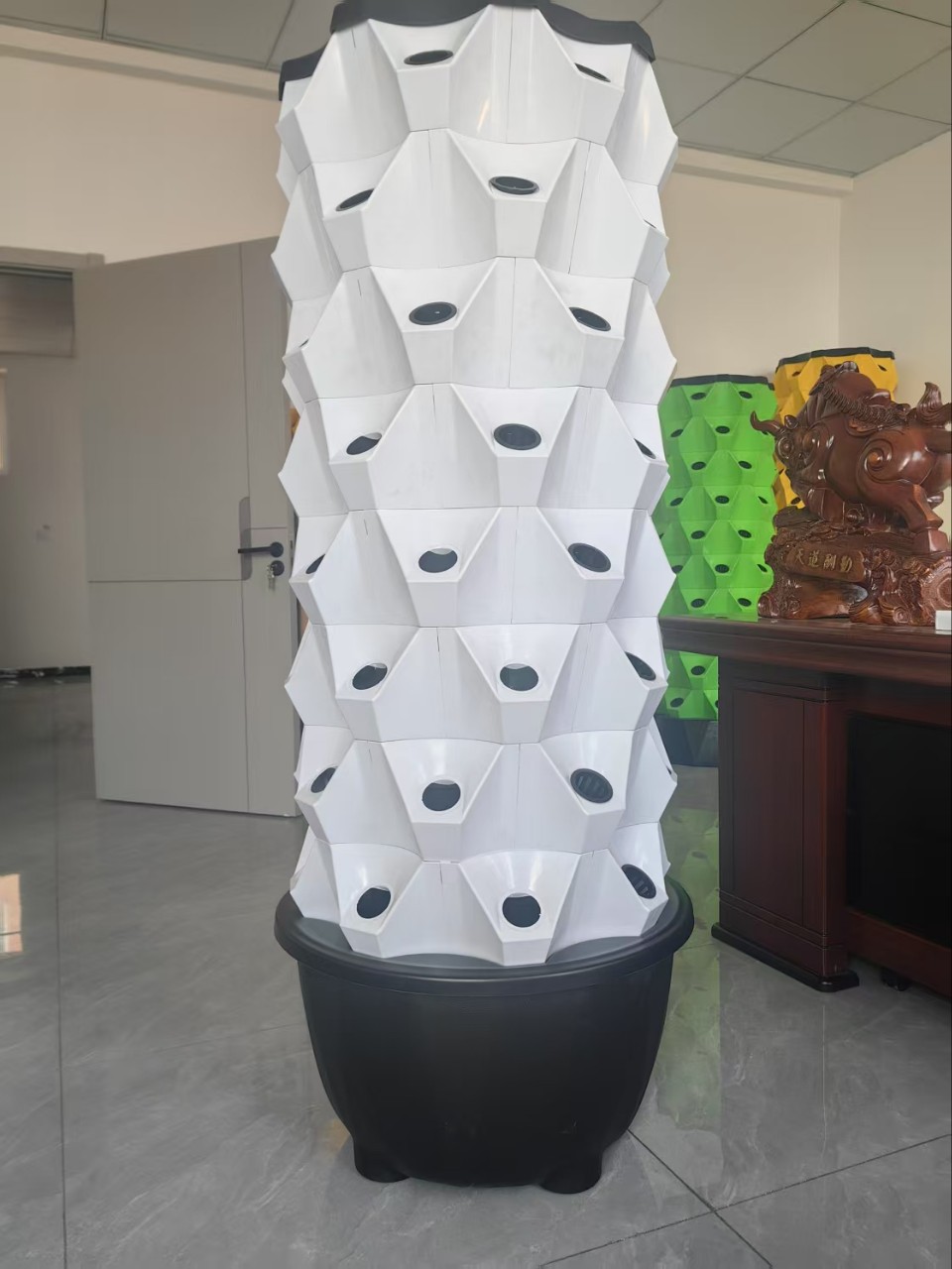 Torre de piña hidropónica, torre de plantación tanque de agua de 65L, exportación de comercio exterior cultivo sin suelo cultivo tridimensional torre hidropónica