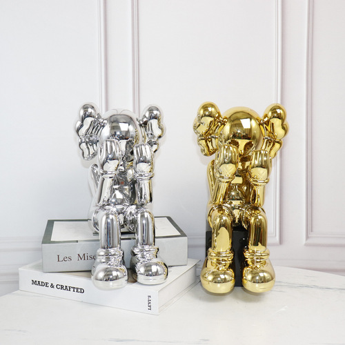 Violent Bear Sculpture Accent for Hotel Model Room Living Room TV Stand Side Floor Cartoon Figure Soft Decorative Item