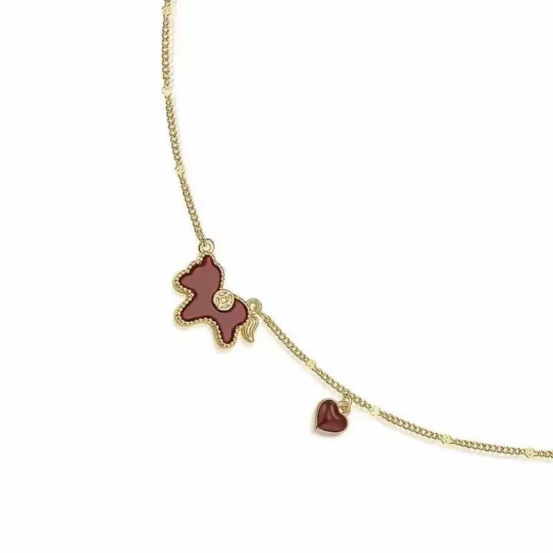 铜合金亚克力项链 红色滴釉小马项链女款闪耀锁骨链短颈链