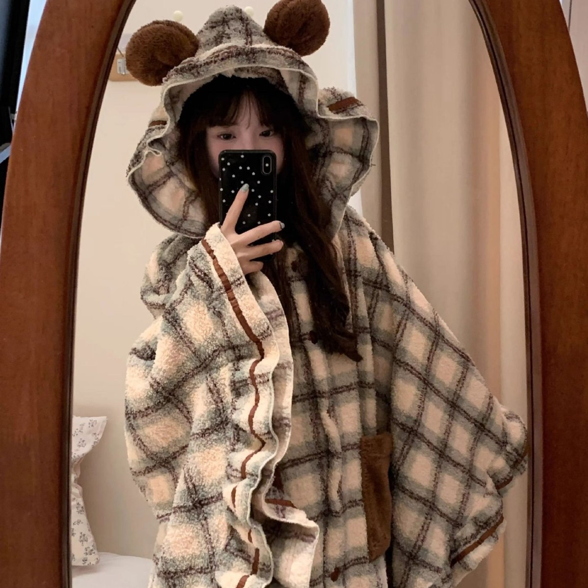 소녀의 귀여운 곰 후드 산호 양털 판초 잠옷 여성의 가을과 겨울 플란넬 잠옷 두꺼운 홈 옷 잠옷
