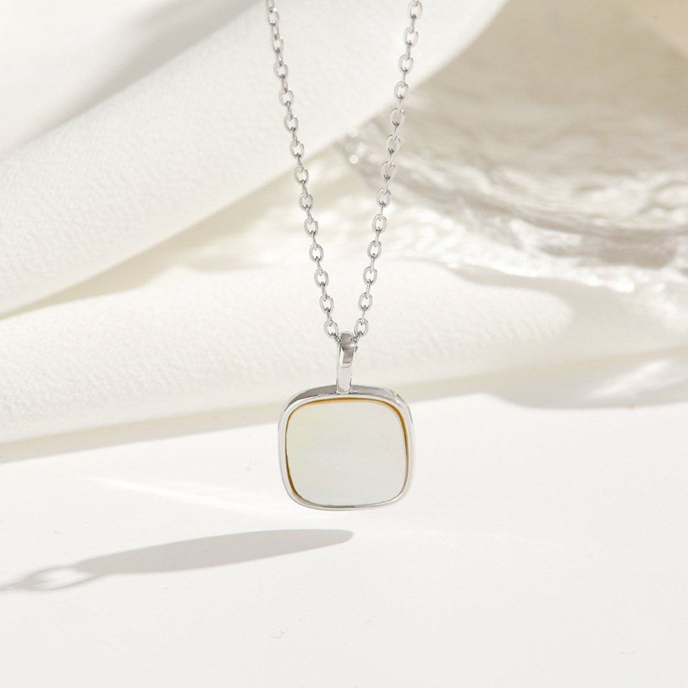 Stud Earrings Collection