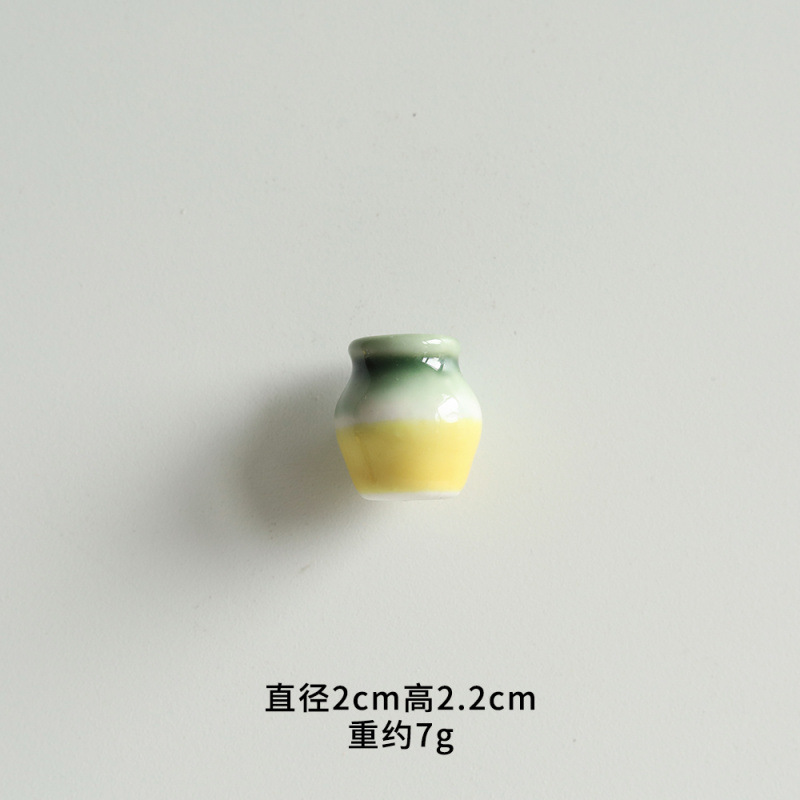 항아리 녹색 노란색