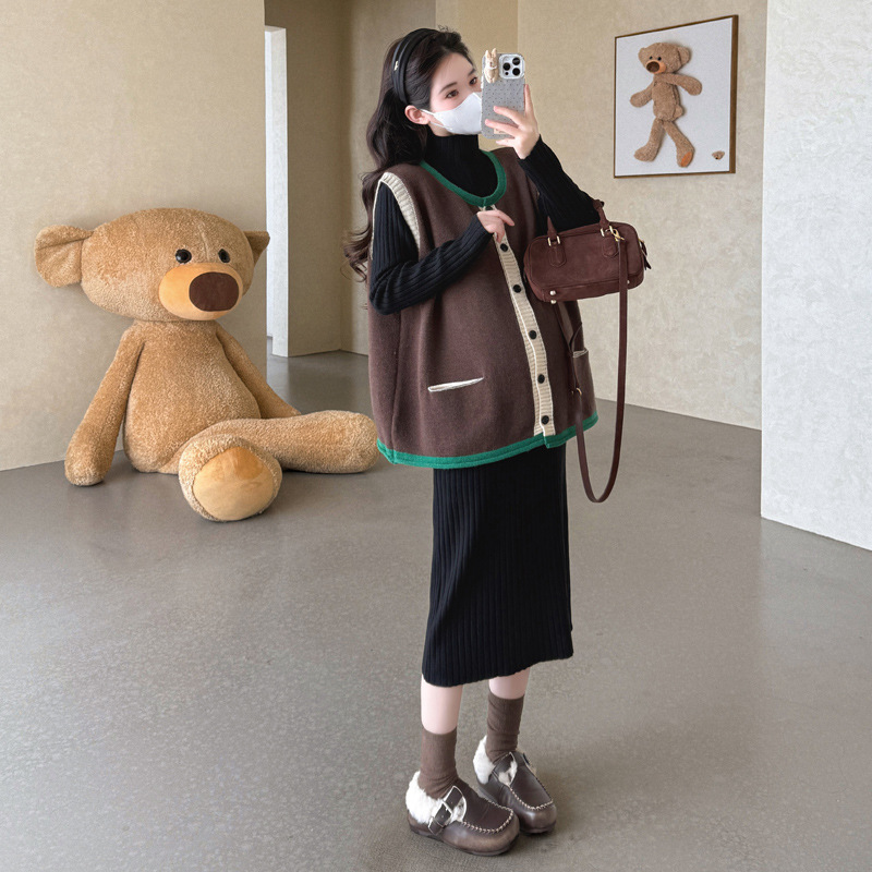 叠穿针织衫马甲两件套2025秋冬新款设计感小众洋气保暖孕妇套装女|undefined
